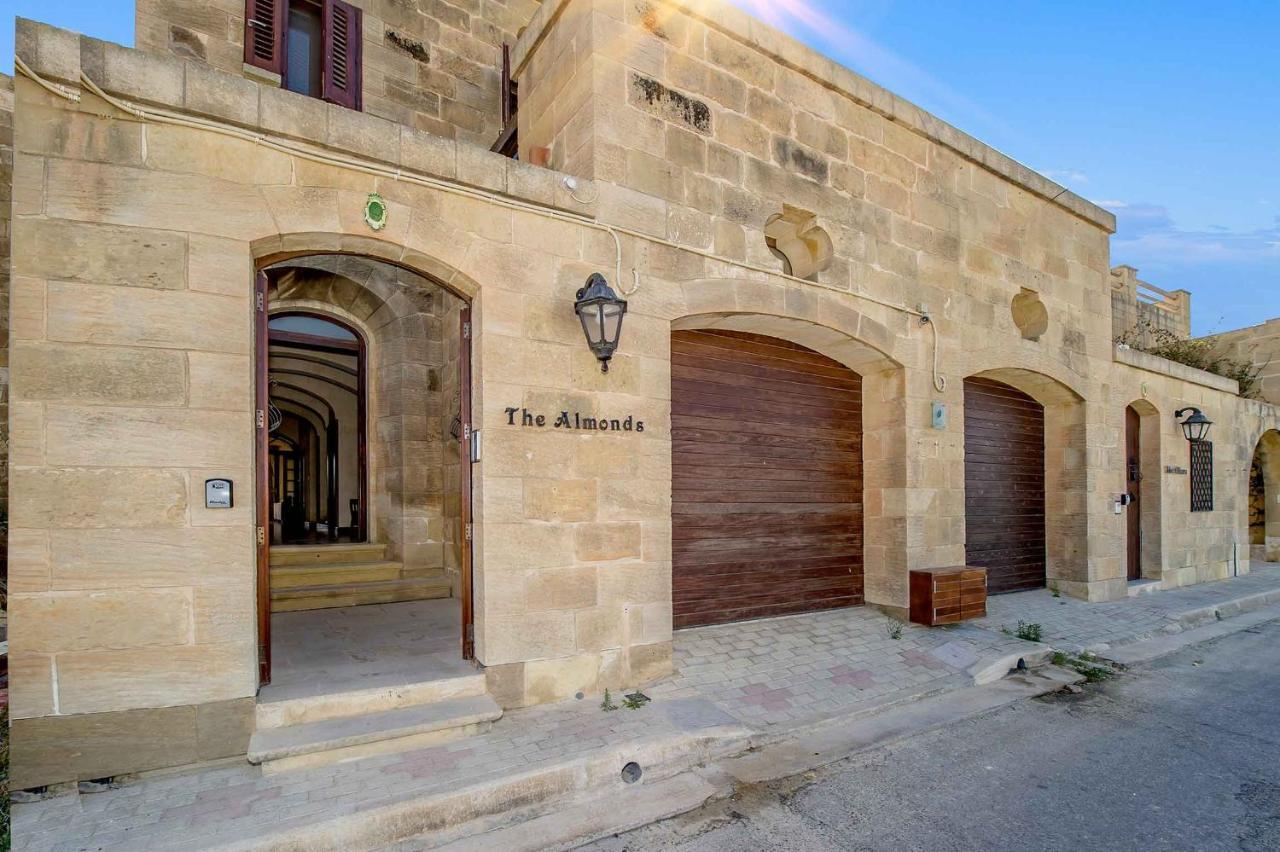The Almonds Luxury Villa サン・ローレンツ エクステリア 写真
